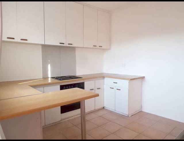 2 bed property to rent in CLAREMONT